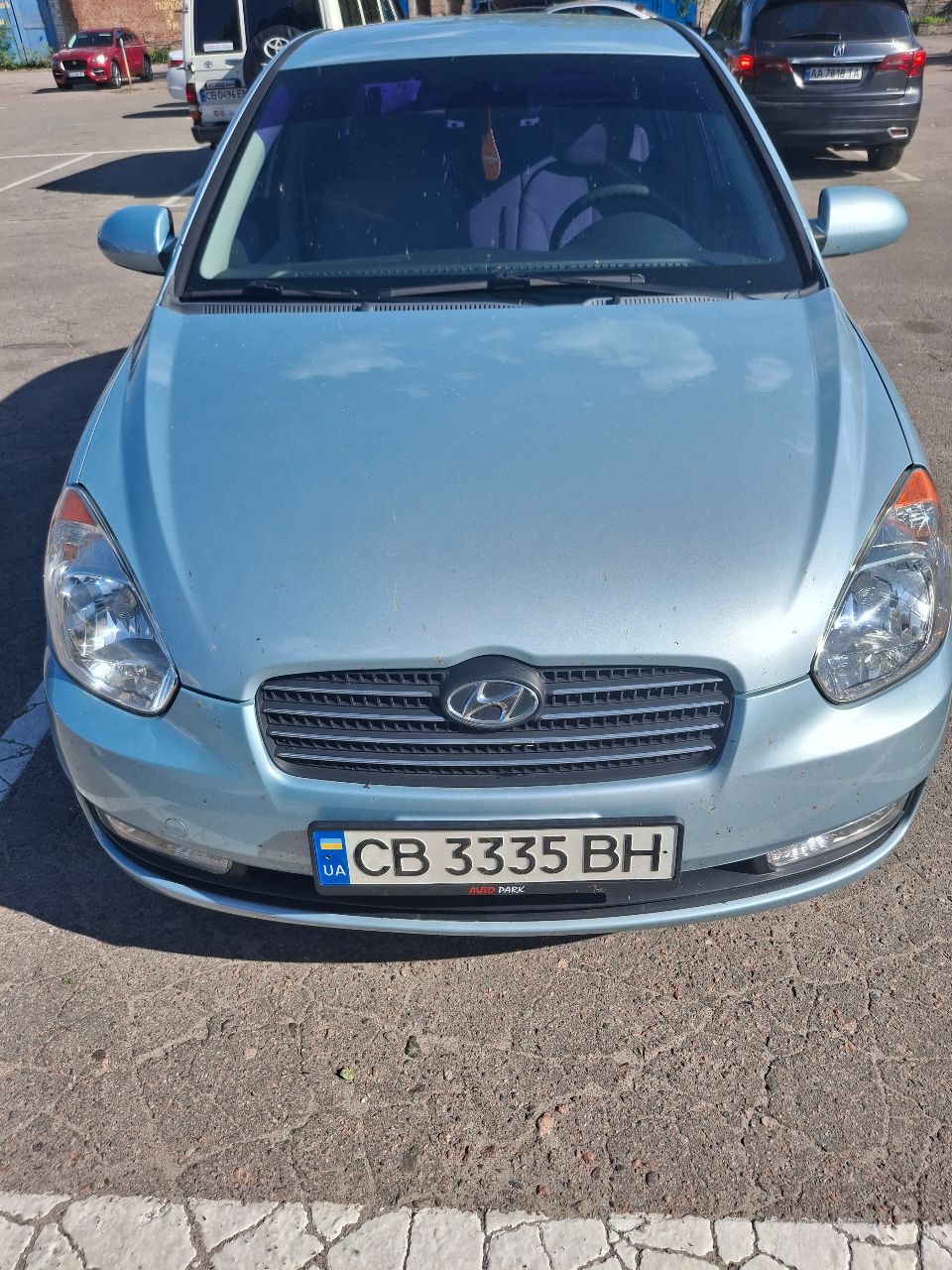 Hyundai Accent - фото 1