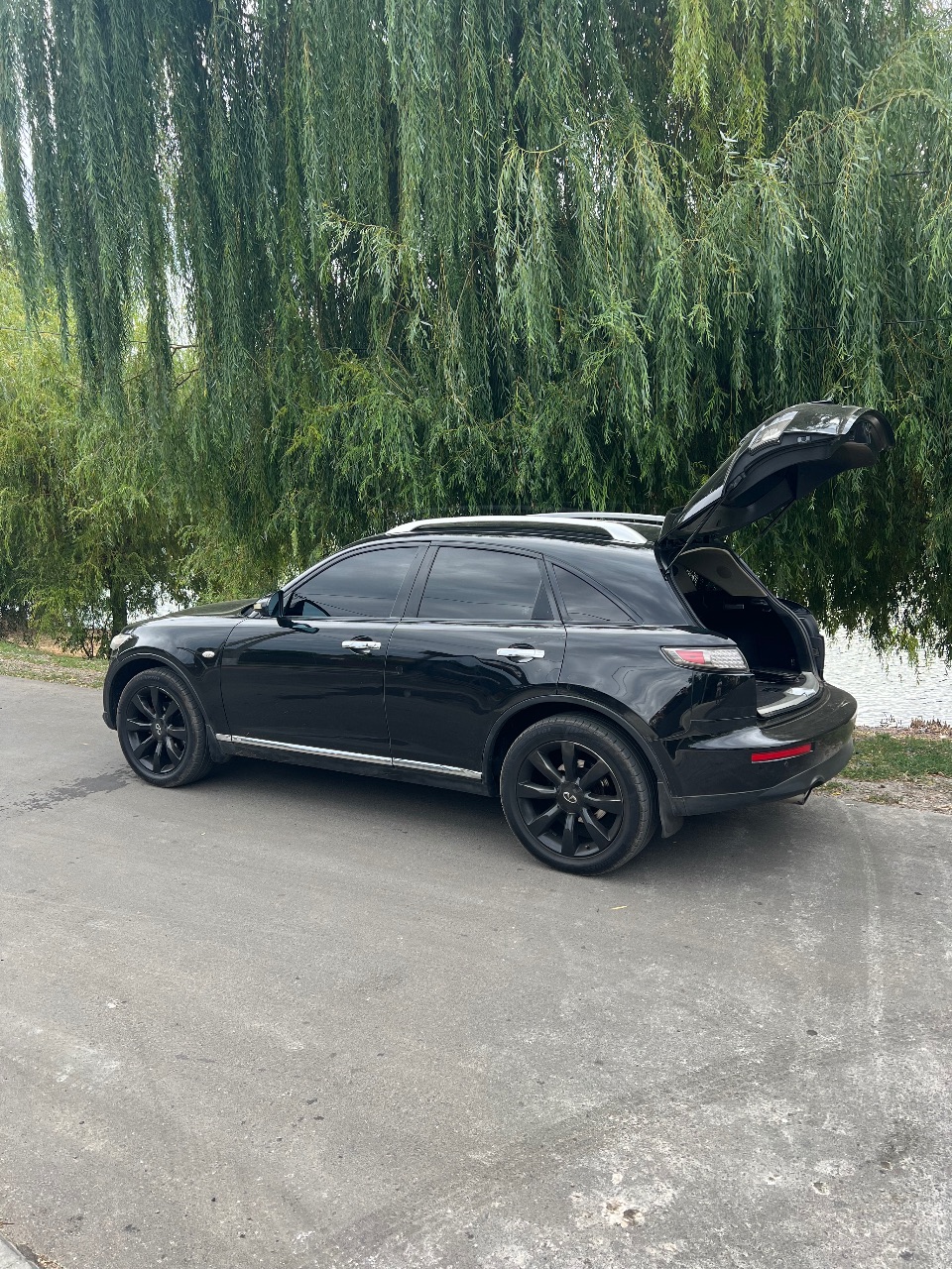 Infiniti FX - фото 4
