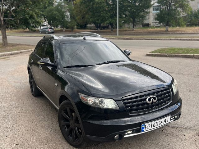 Infiniti FX - фото 1