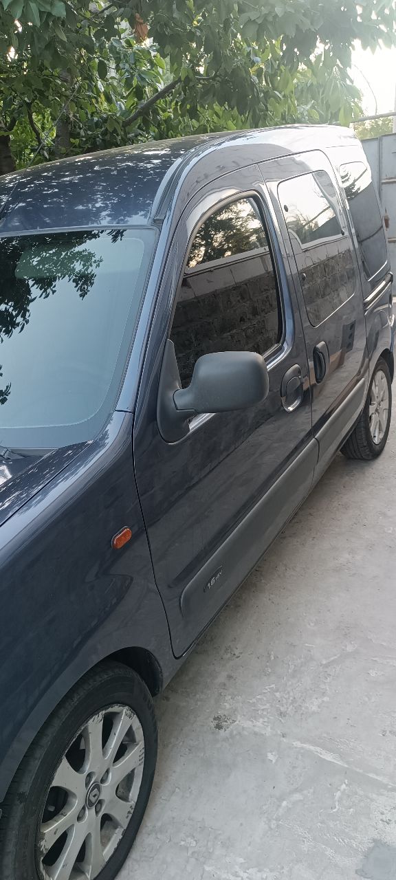 Renault Kangoo - фото 2