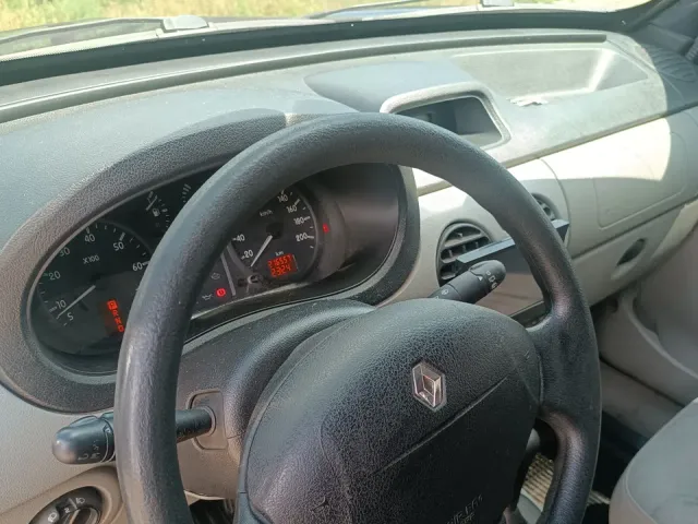 Renault Kangoo - фото 1