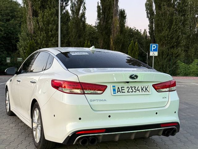 Kia Optima - фото 3