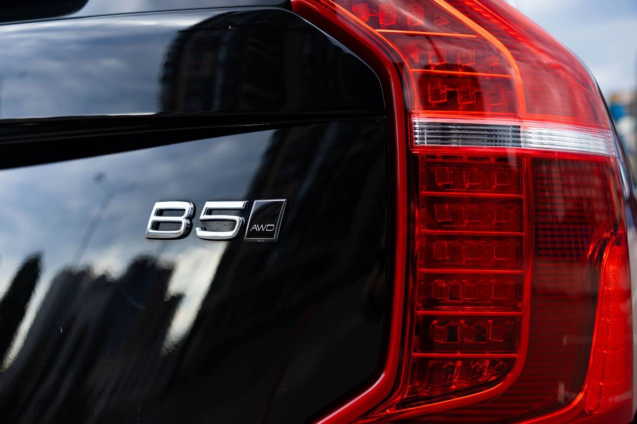 Volvo XC90 - фото 9