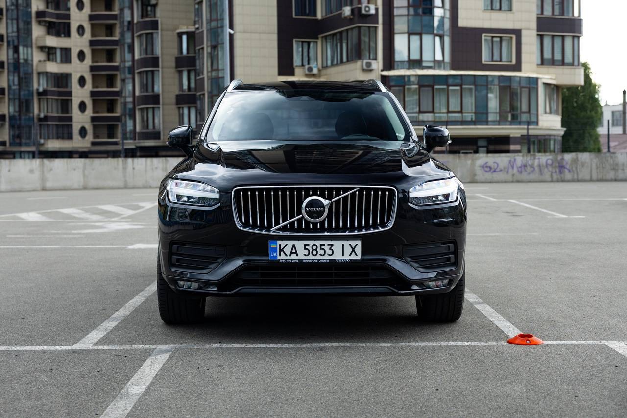Volvo XC90 - фото 16