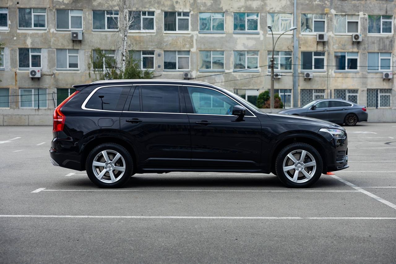 Volvo XC90 - фото 13