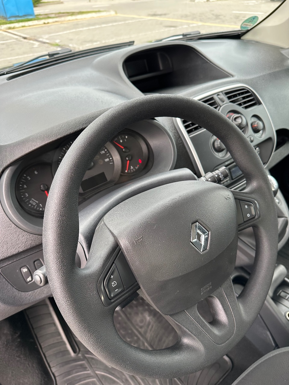 Renault Kangoo - фото 17