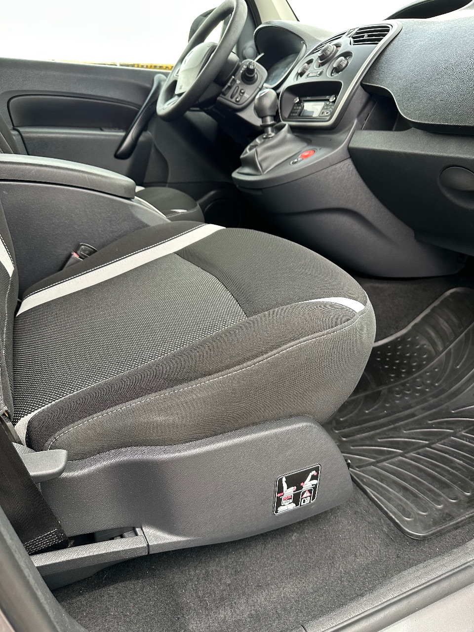 Renault Kangoo - фото 29