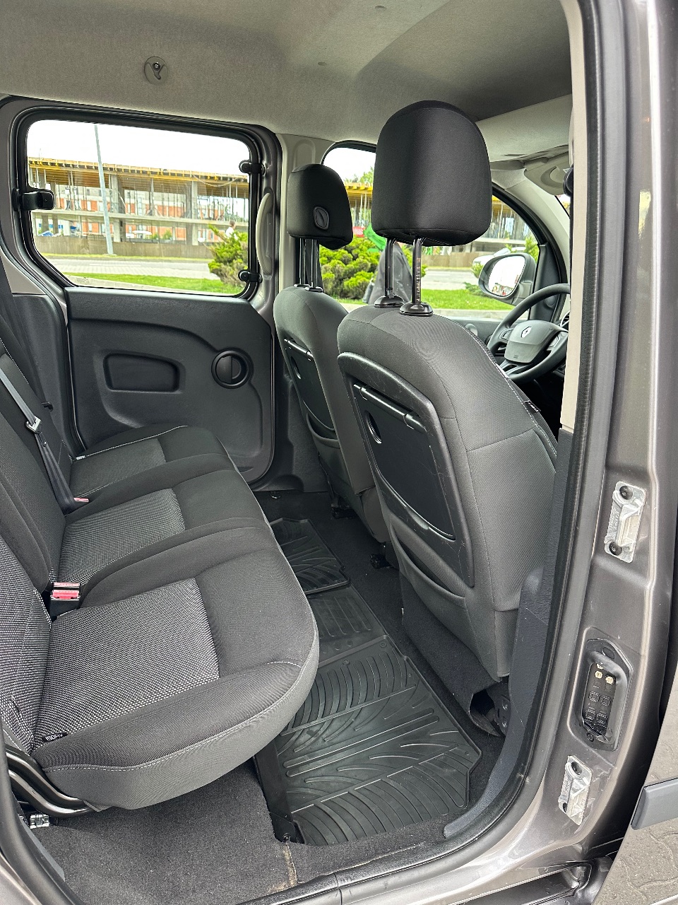 Renault Kangoo - фото 27