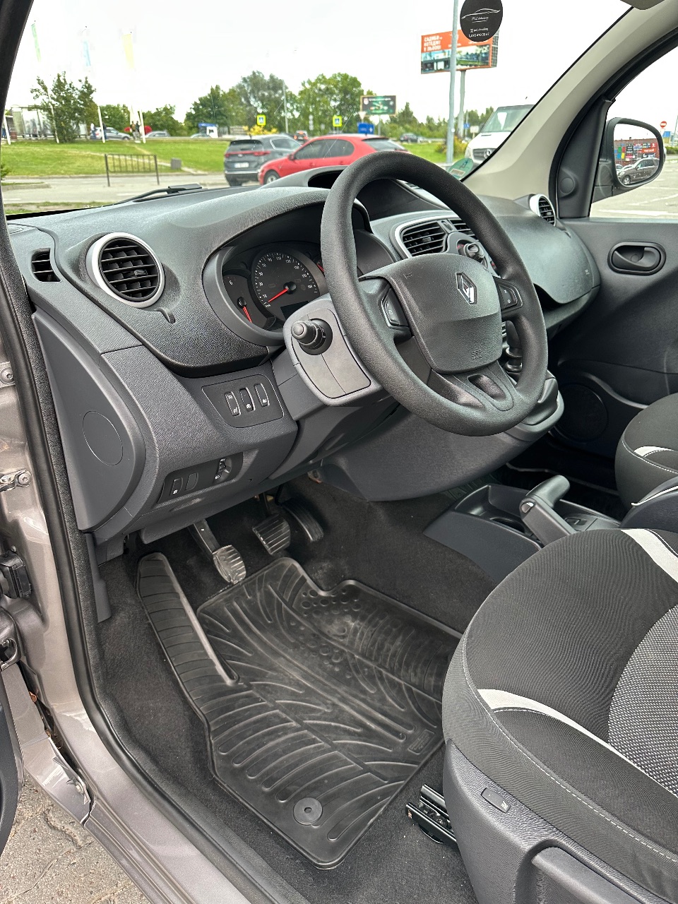 Renault Kangoo - фото 14