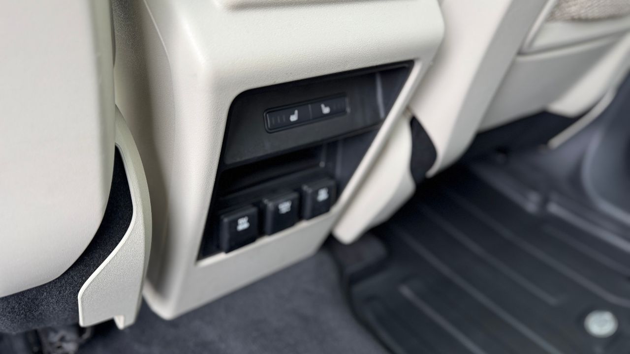 Land Rover Discovery Sport - фото 25