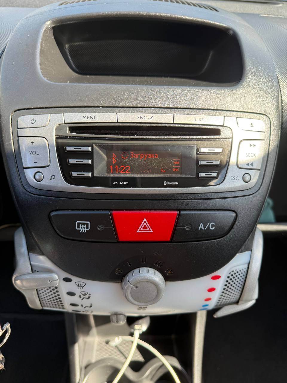 Peugeot 107 - фото 12