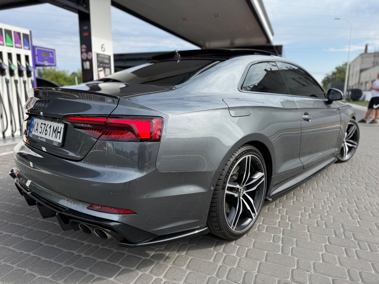 Audi S5 - фото 8