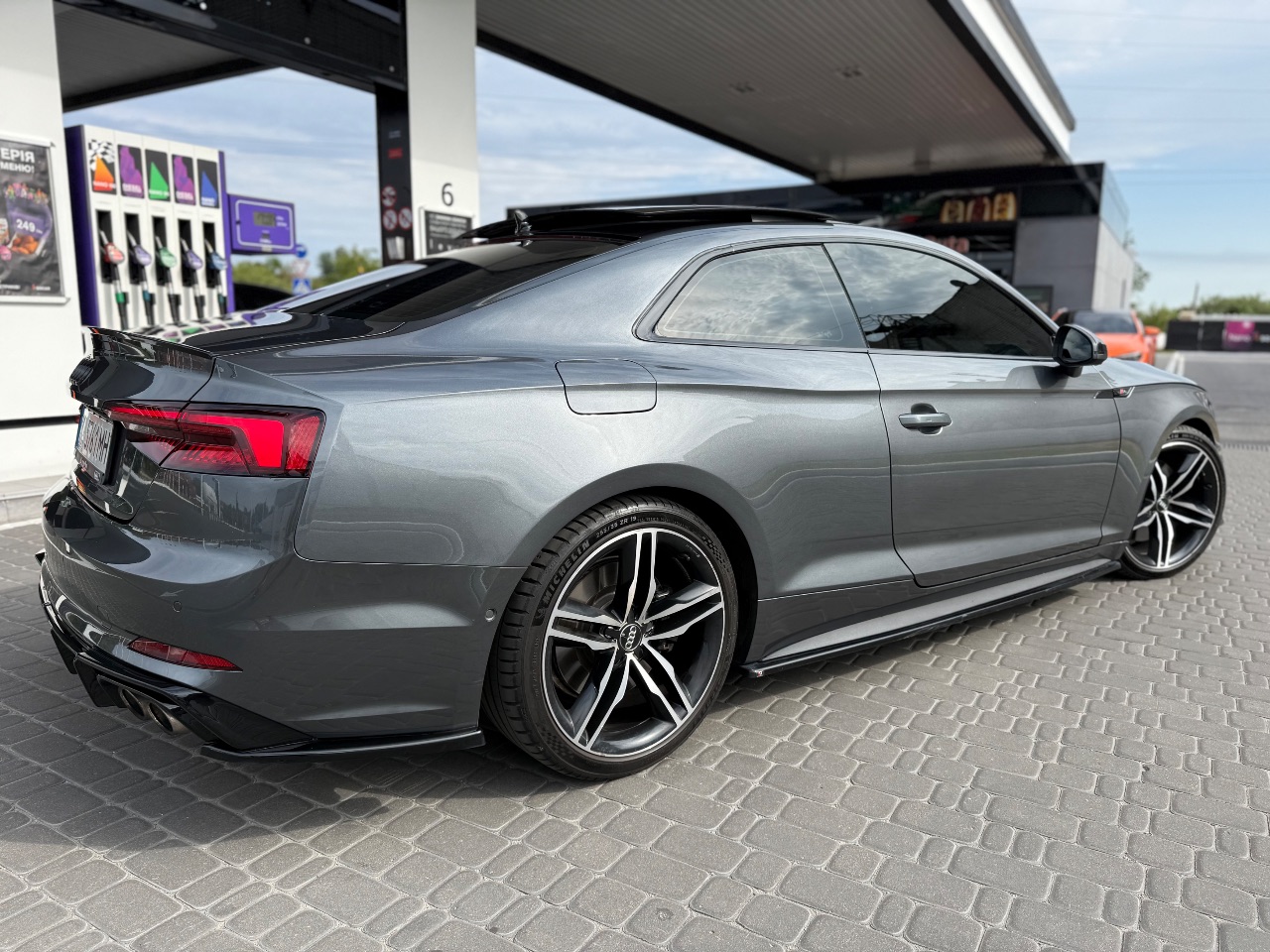 Audi S5 - фото 9