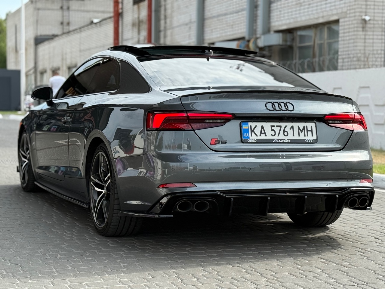 Audi S5 - фото 15