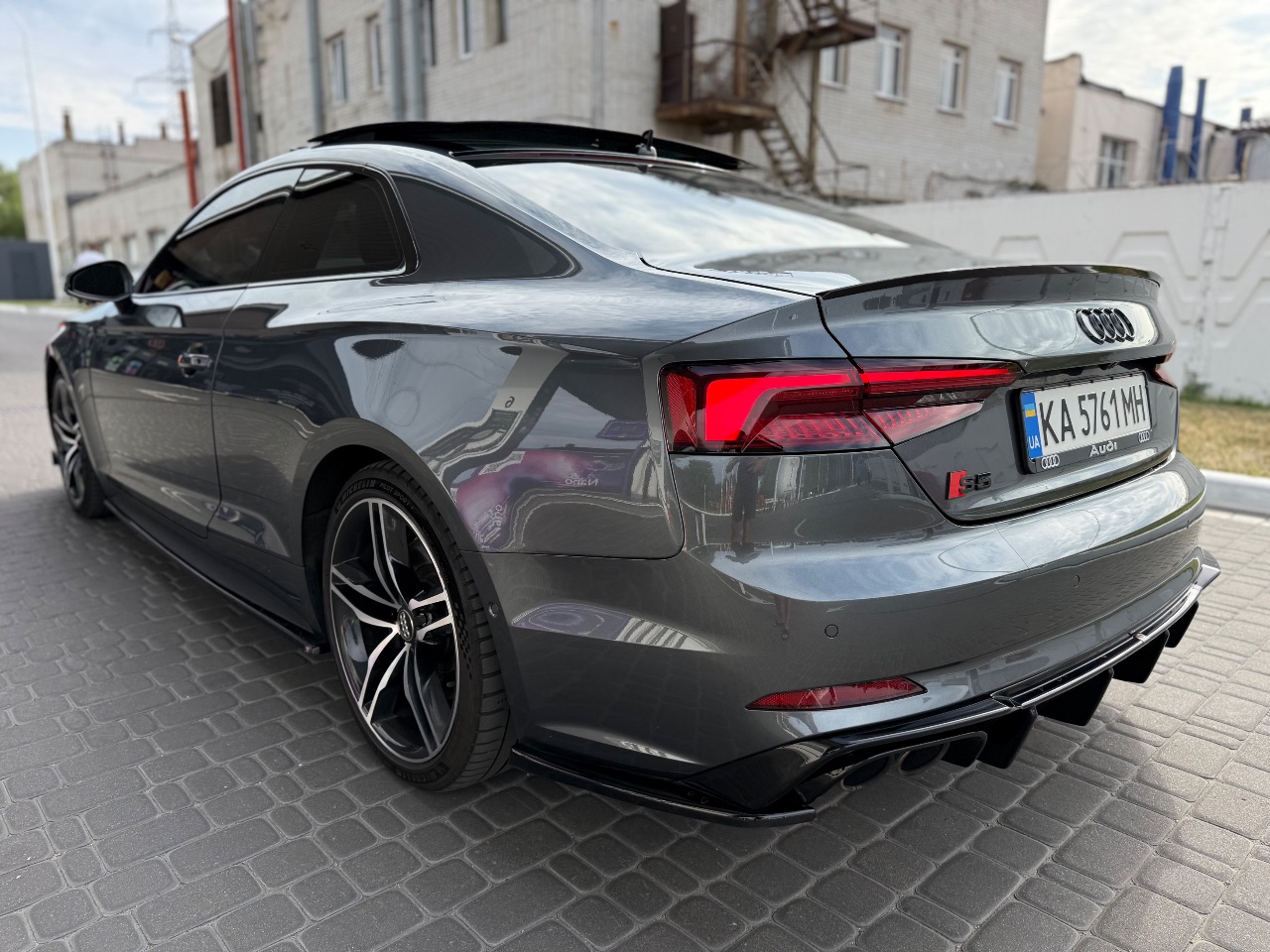 Audi S5 - фото 14