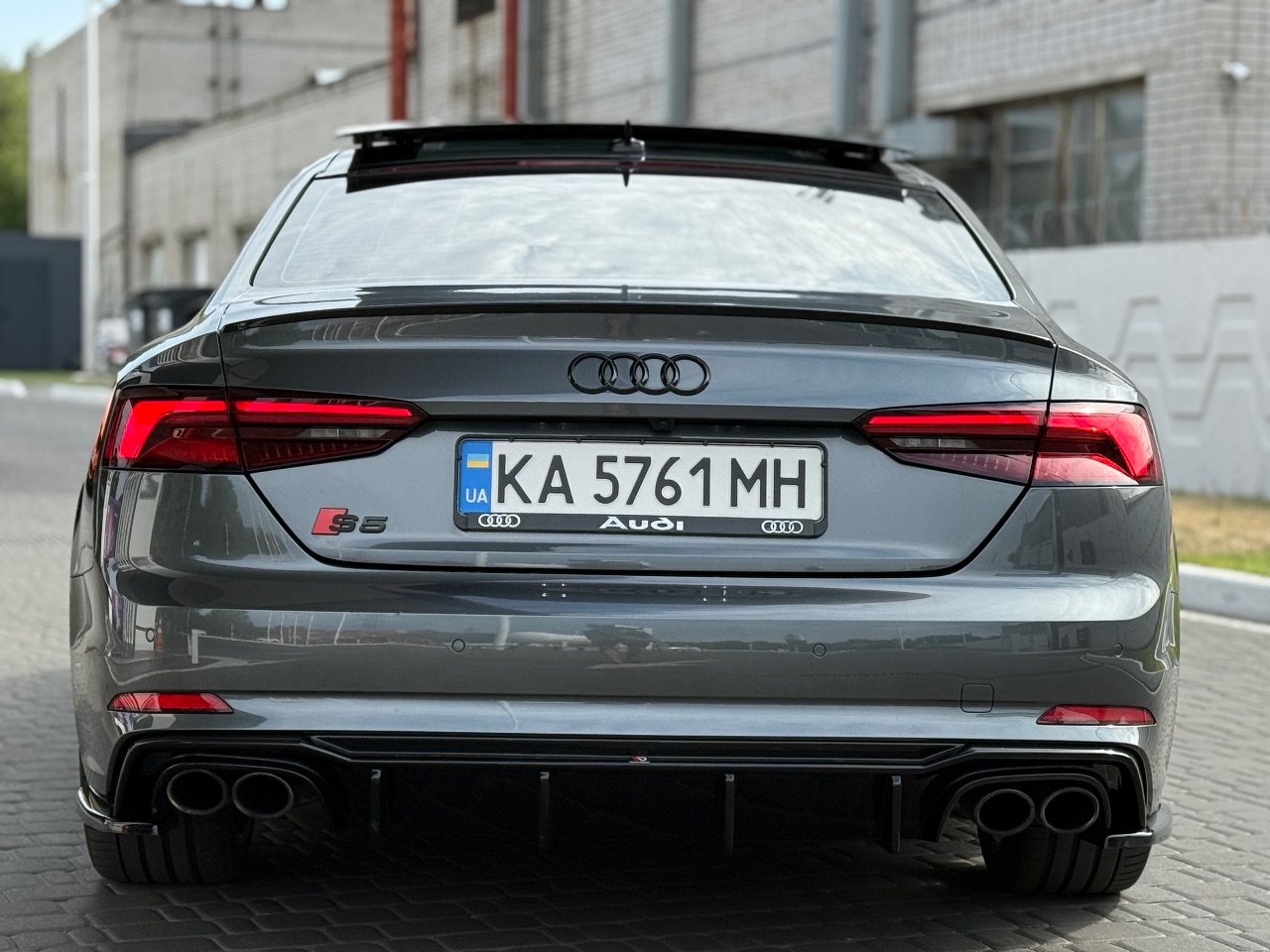 Audi S5 - фото 12
