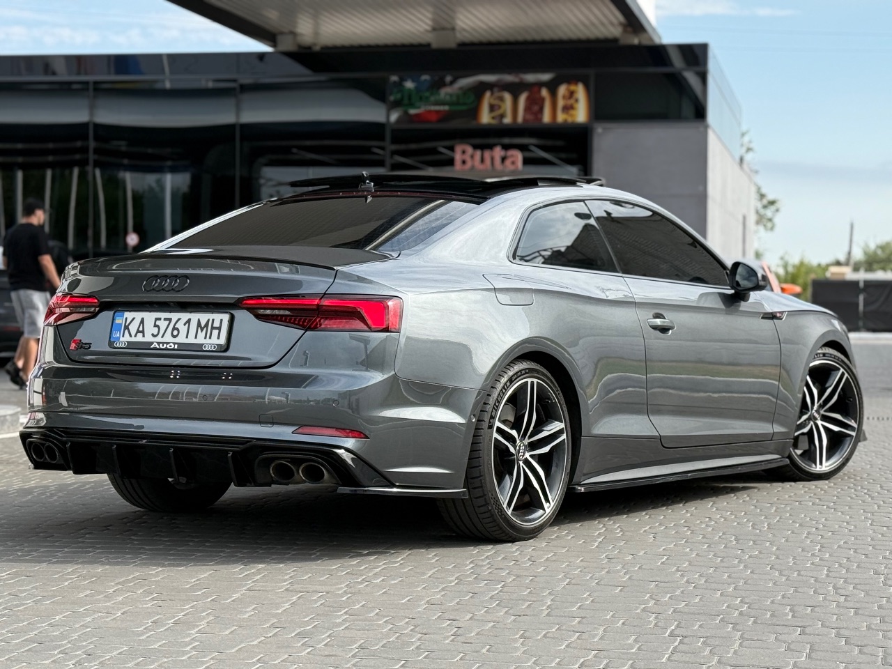Audi S5 - фото 11