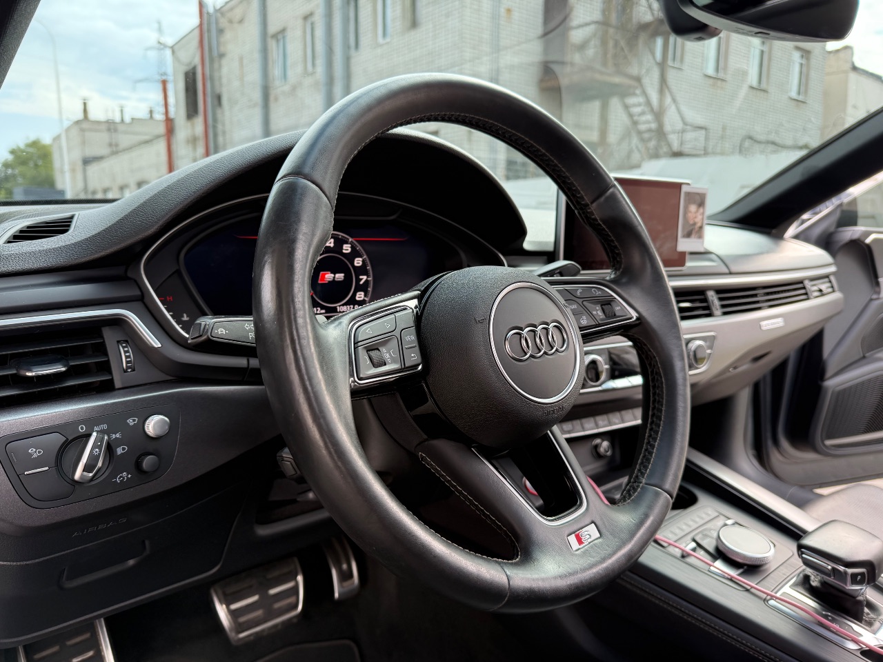 Audi S5 - фото 25