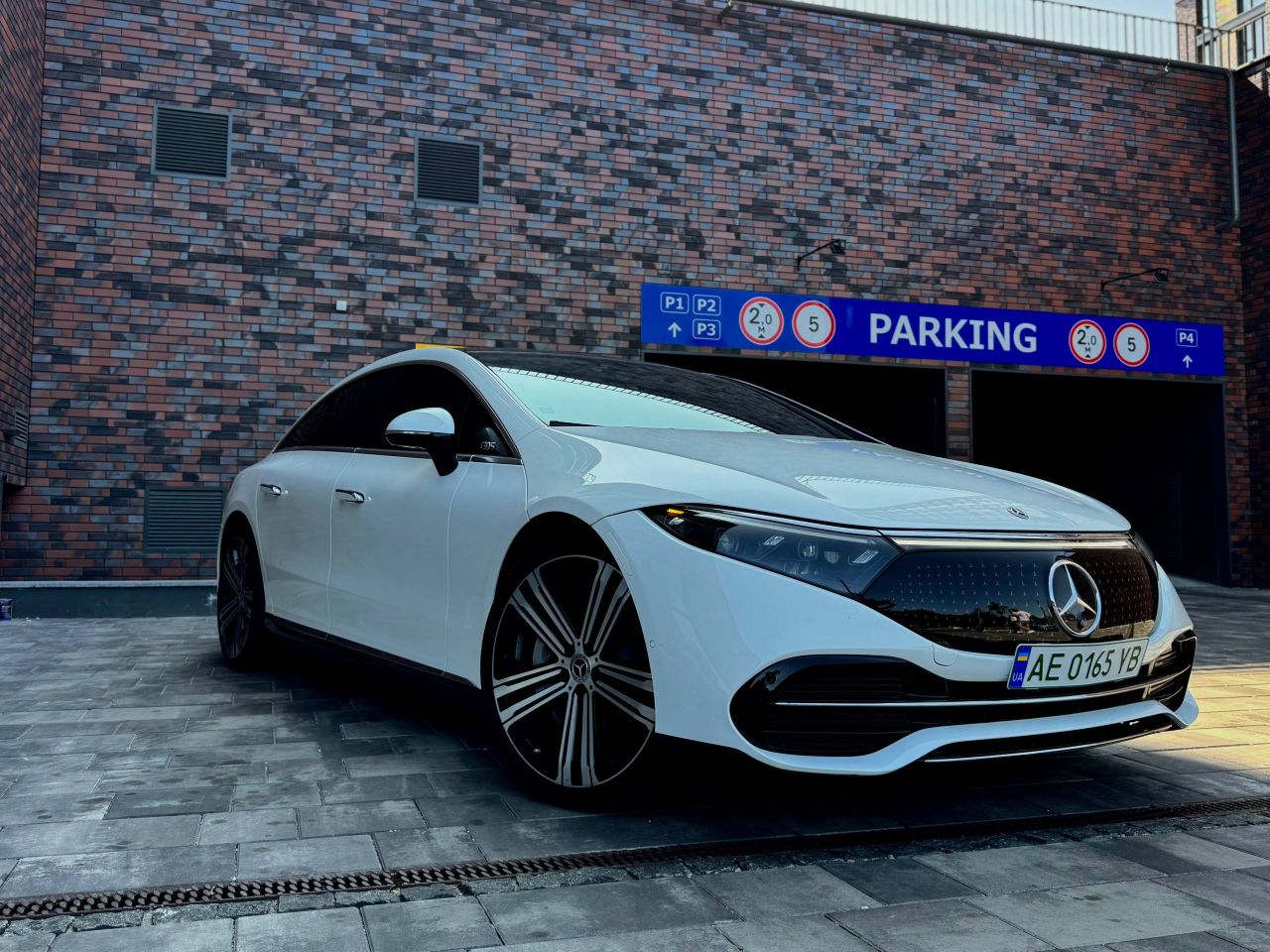 Mercedes-Benz EQS - фото 17