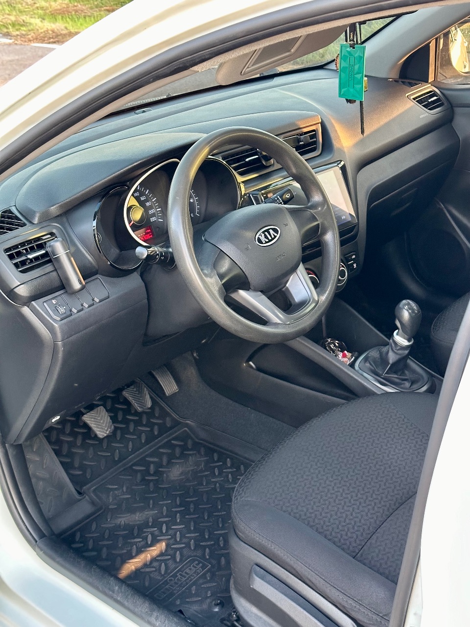 Kia Rio - фото 26