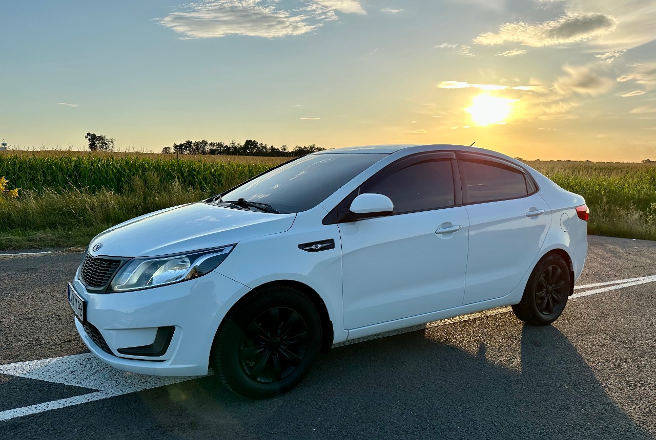 Kia Rio - фото 11