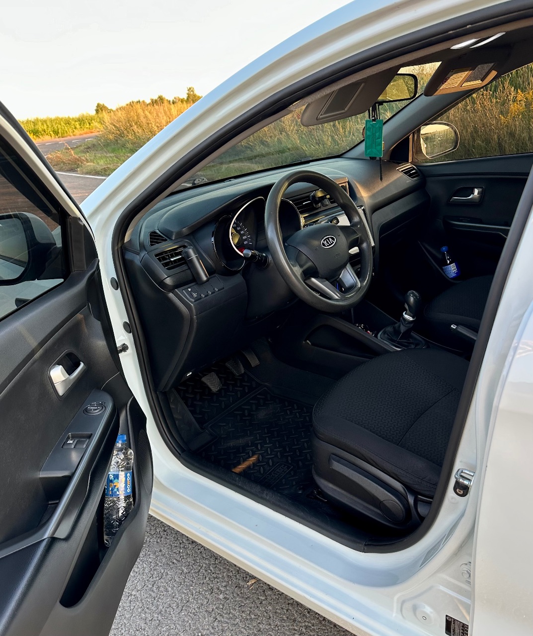 Kia Rio - фото 24