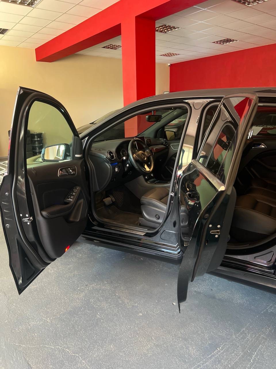 Mercedes-Benz B-Класс - фото 9