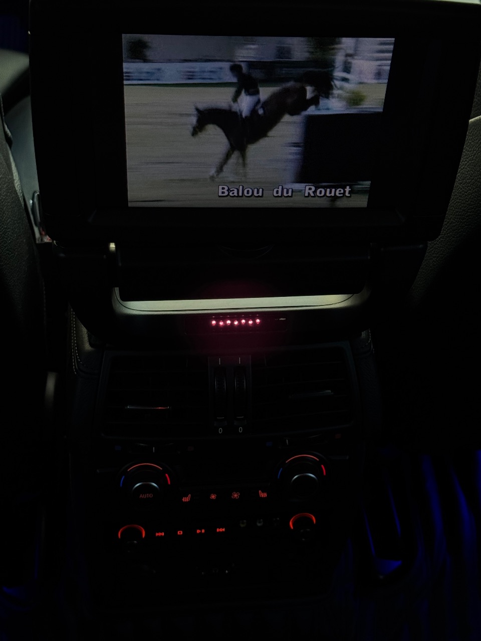 BMW X6 M - фото 15