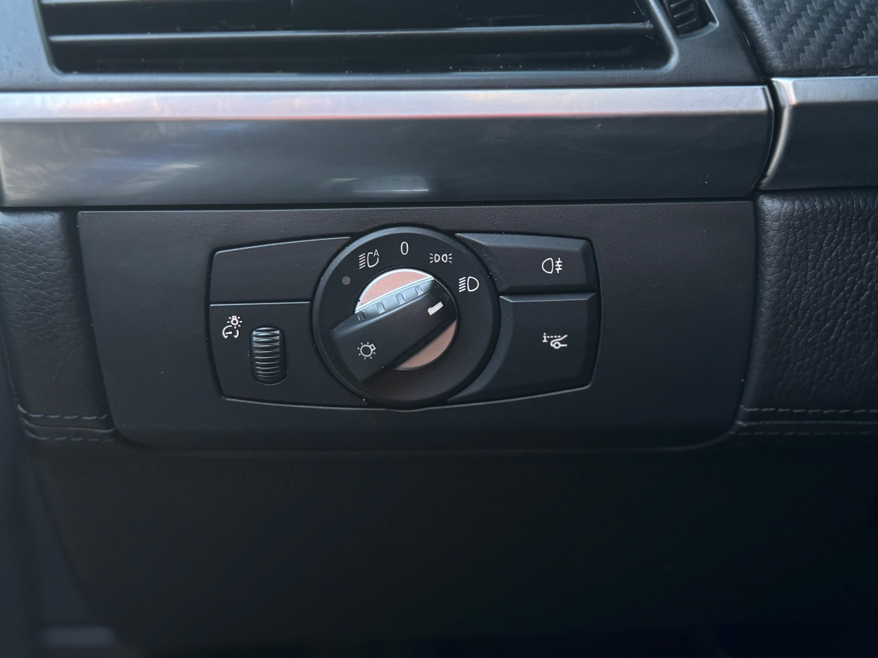 BMW X6 M - фото 14