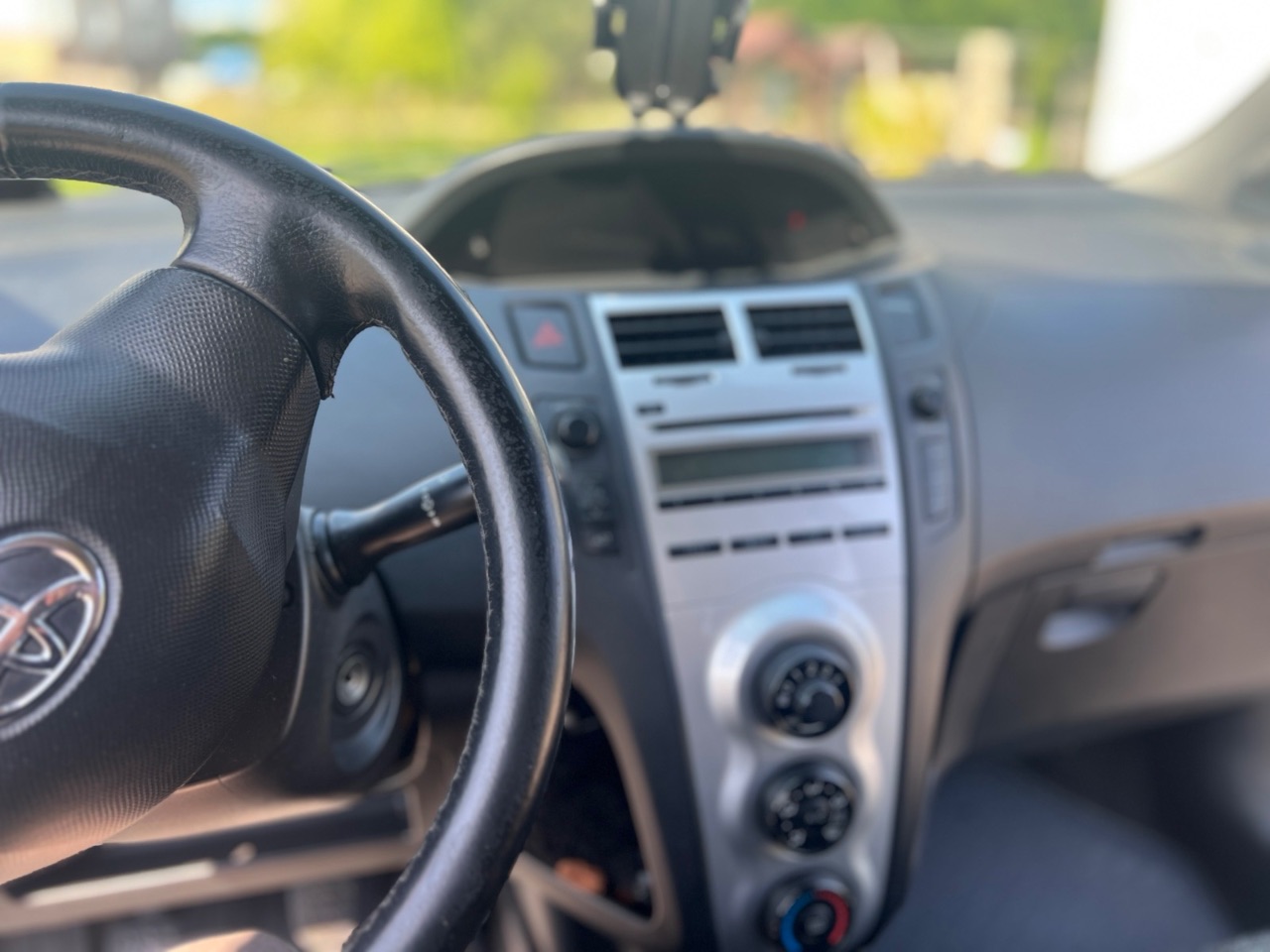 Toyota Yaris - фото 3