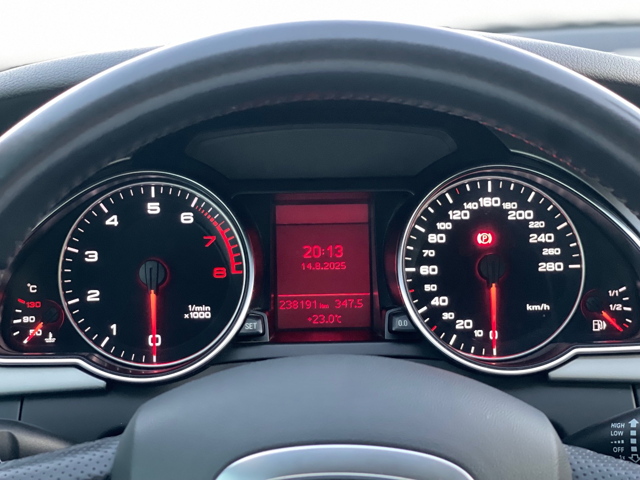 Audi A5 - фото 18