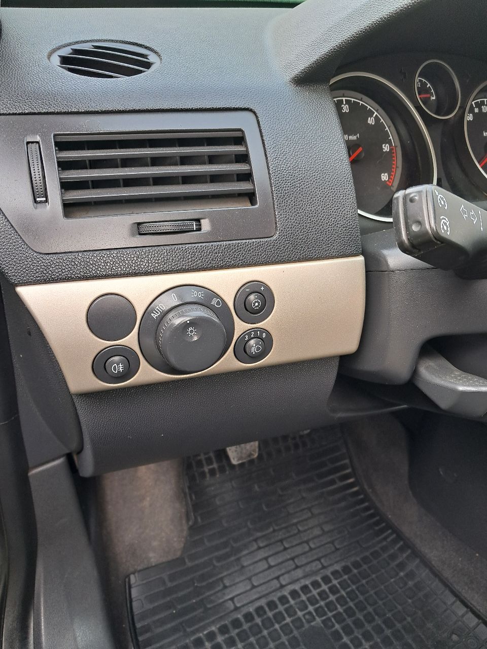 Opel Astra - фото 6