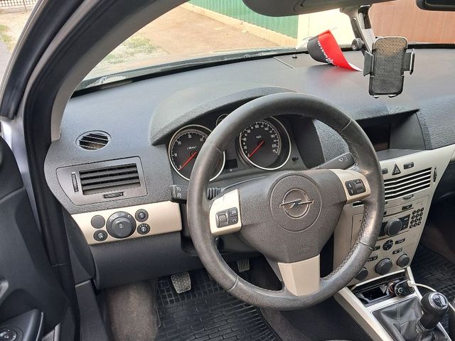 Opel Astra - фото 5