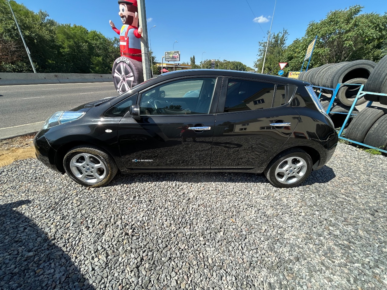 Nissan Leaf - фото 2