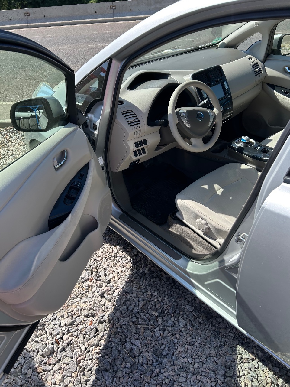 Nissan Leaf - фото 3