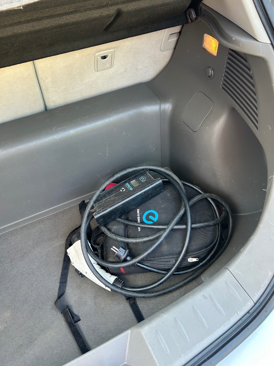 Nissan Leaf - фото 10