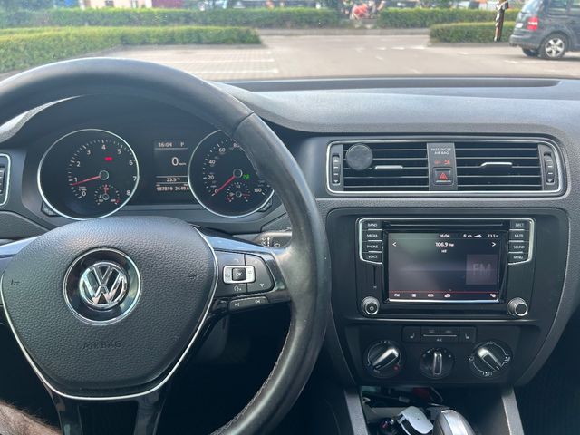 Volkswagen Jetta - зображення 5