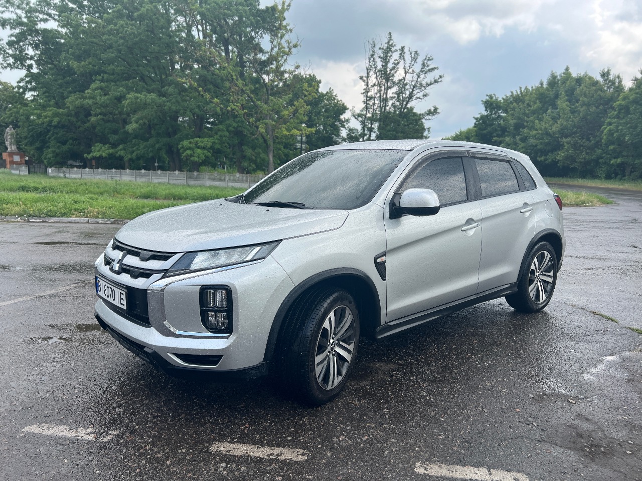 Mitsubishi Outlander Sport - фото 1