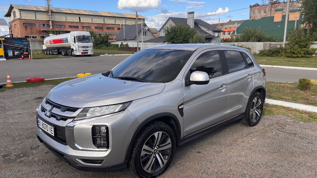 Mitsubishi Outlander Sport - фото 2