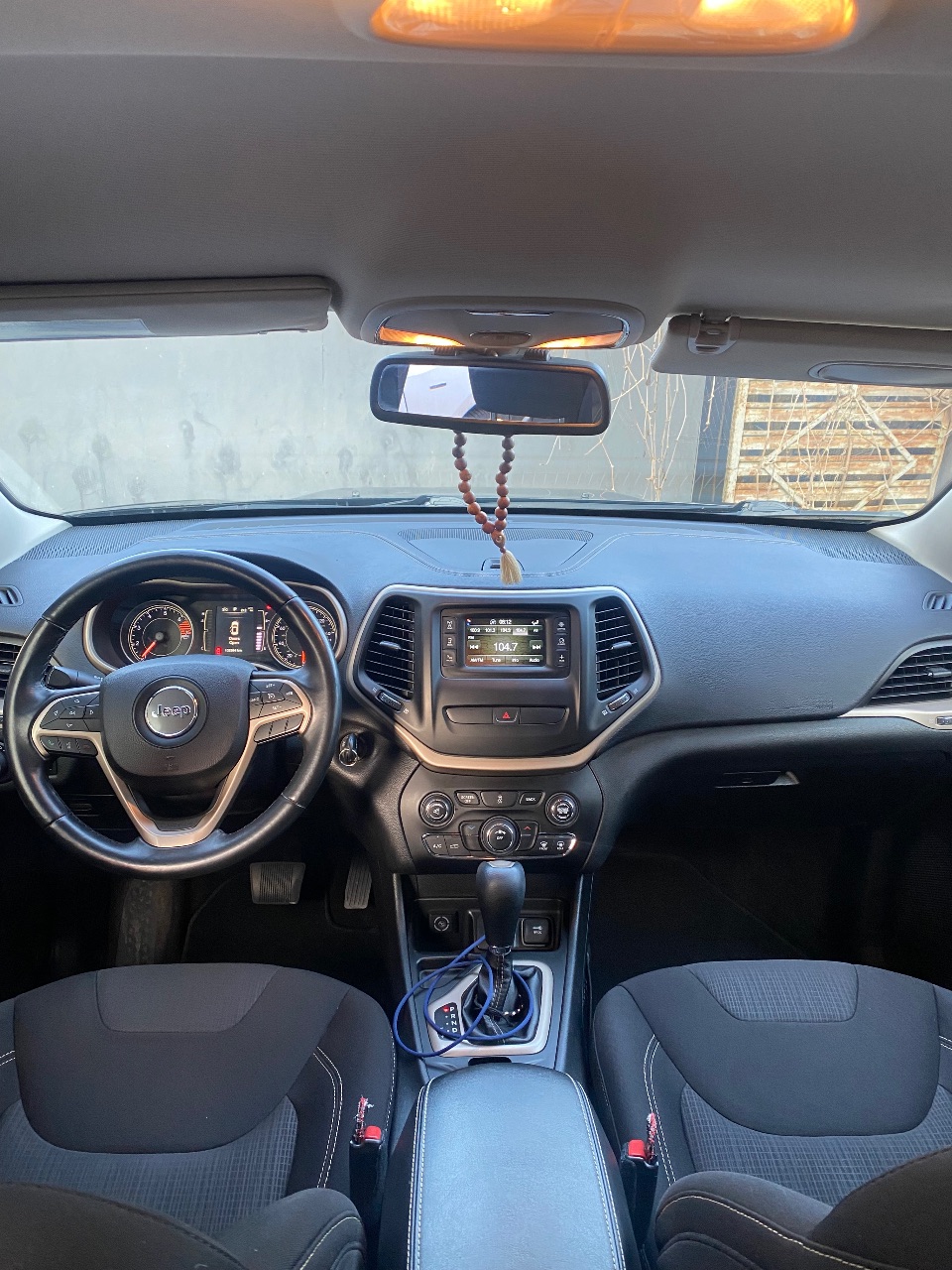 Jeep Cherokee - фото 10