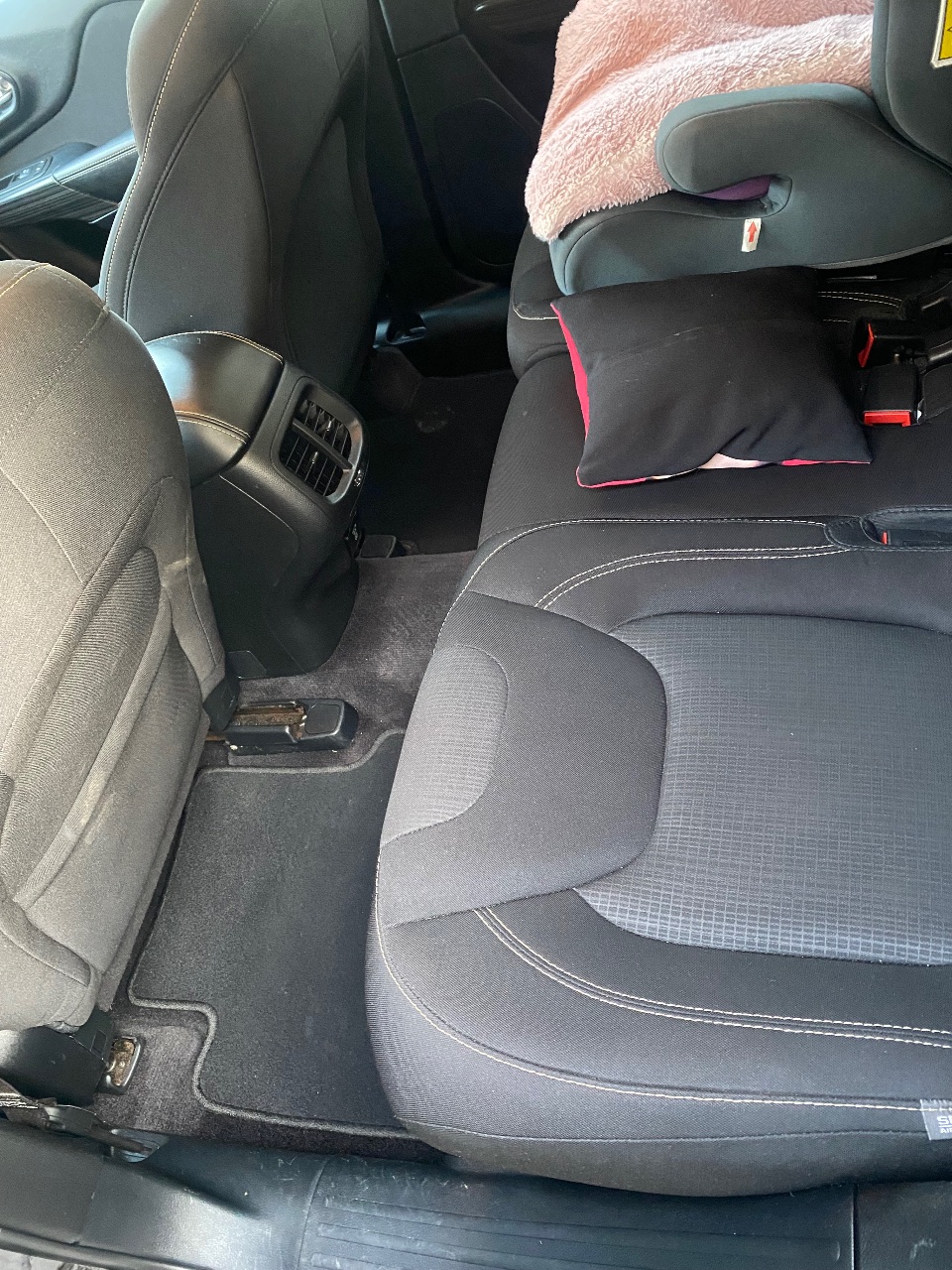 Jeep Cherokee - фото 11