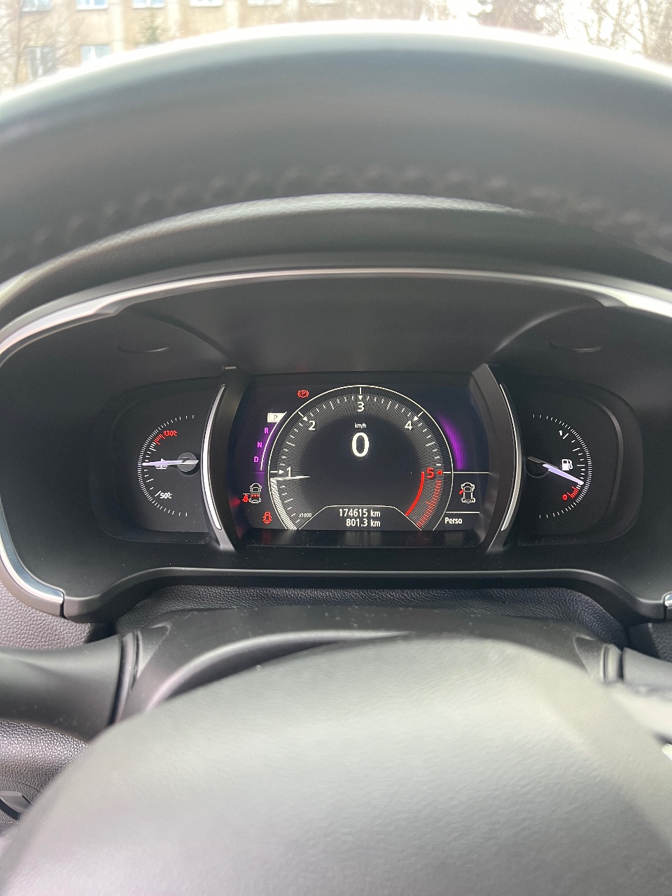 Renault Talisman - фото 17