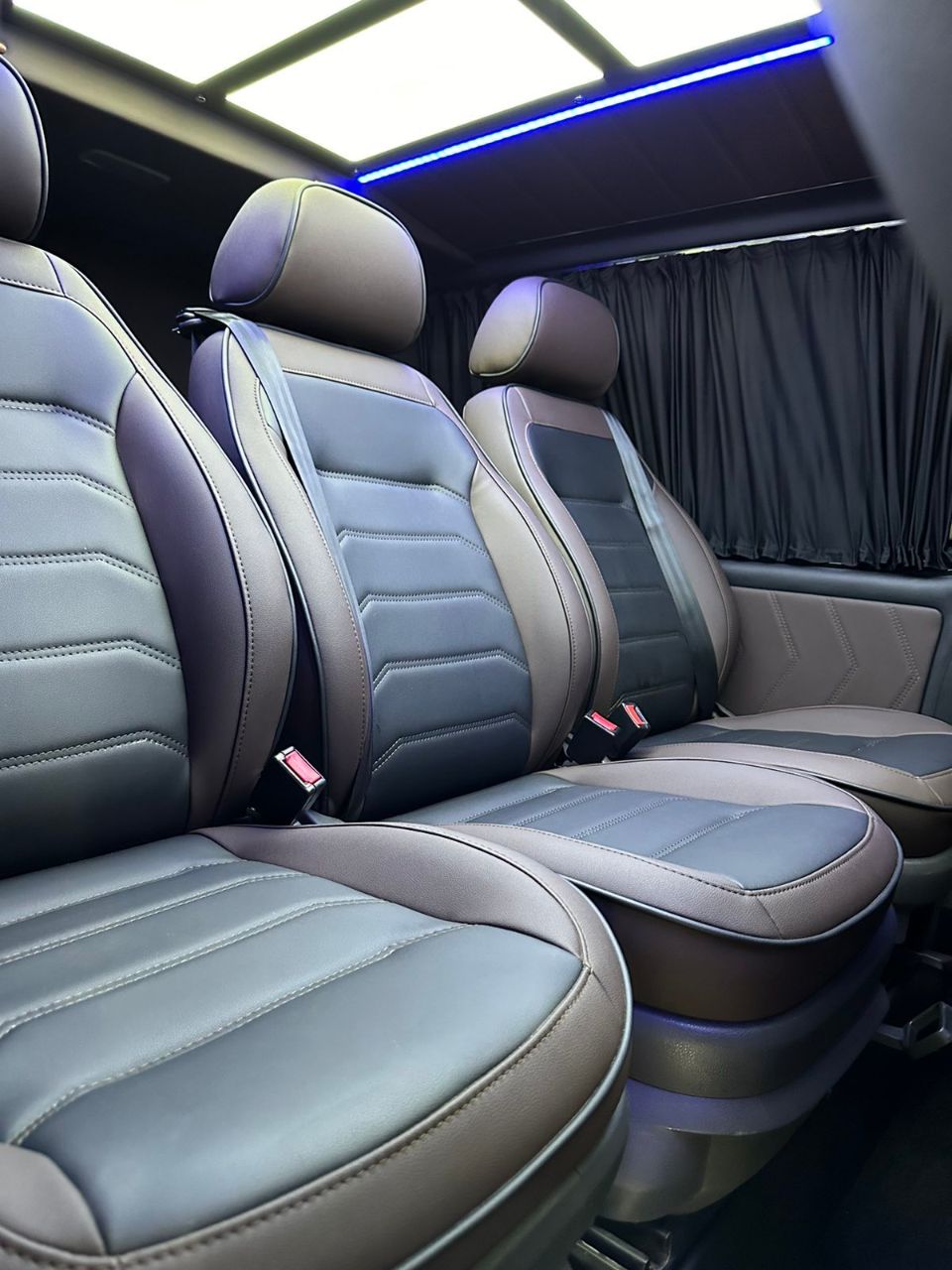 Volkswagen Transporter - фото 12