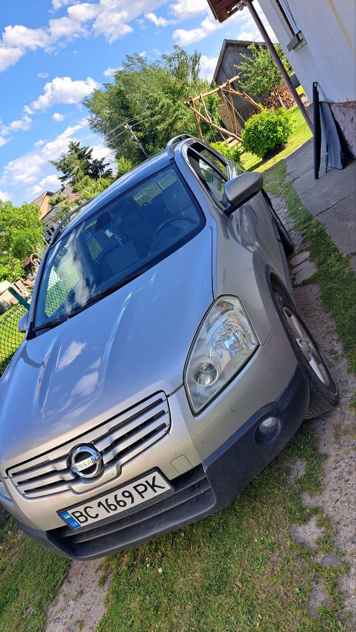 Nissan Qashqai - фото 1