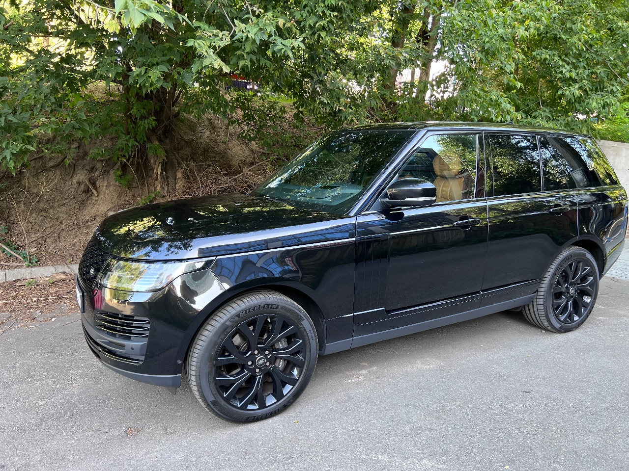 Land Rover Range Rover - фото 1