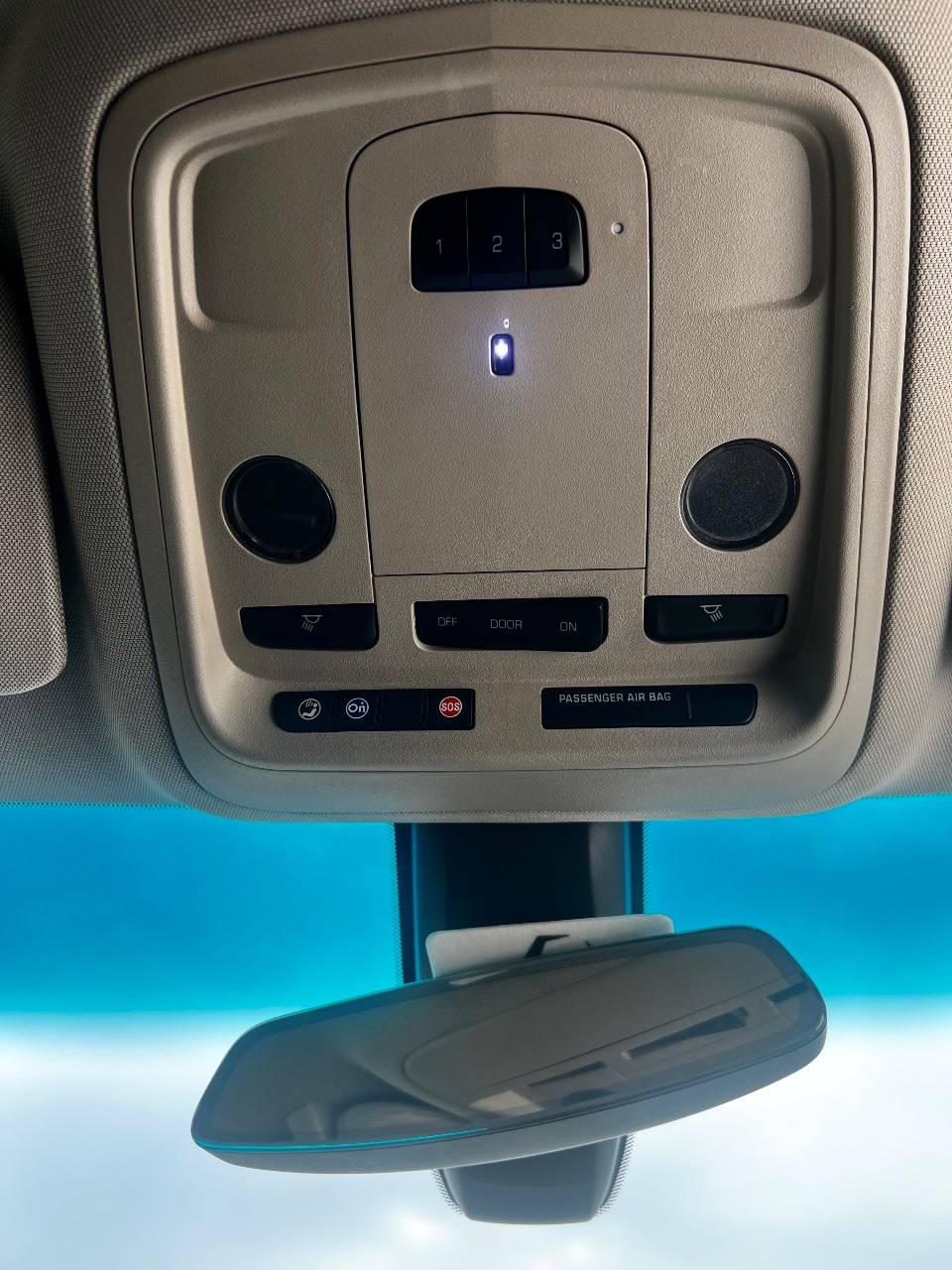 Cadillac XTS - фото 42