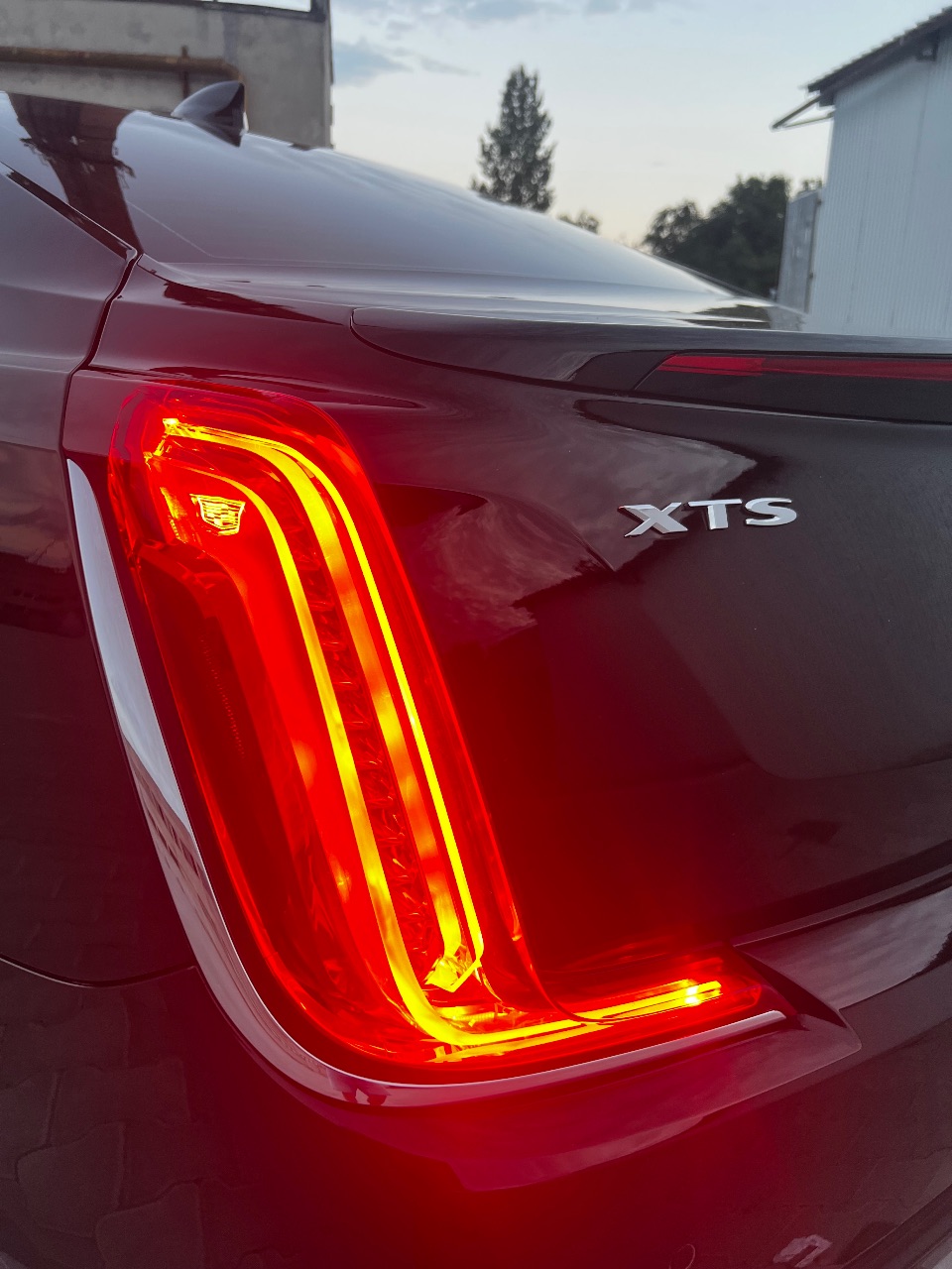 Cadillac XTS - фото 16