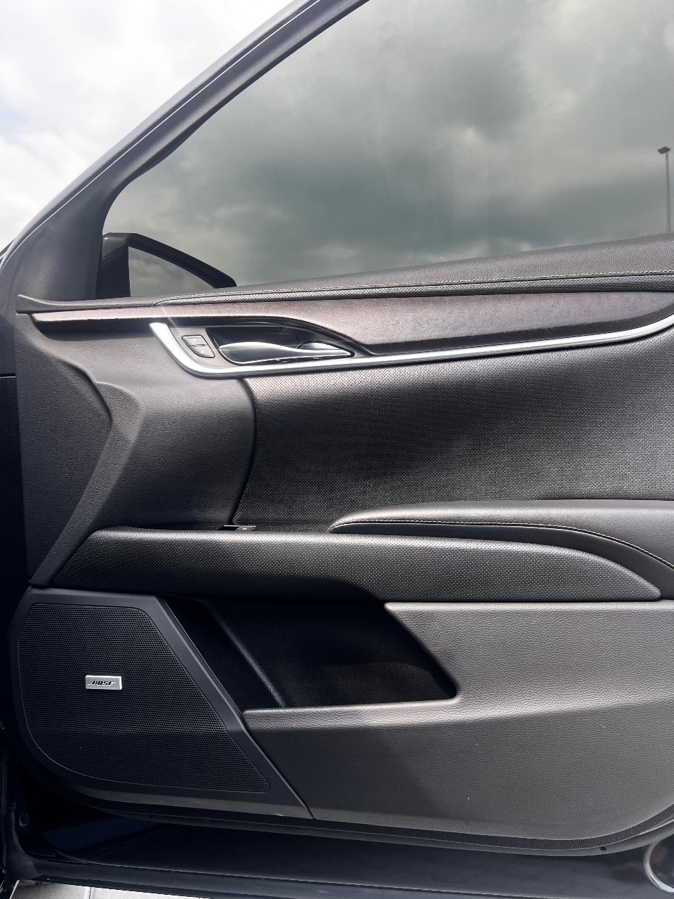 Cadillac XTS - фото 24