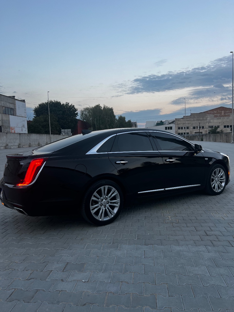 Cadillac XTS - фото 6