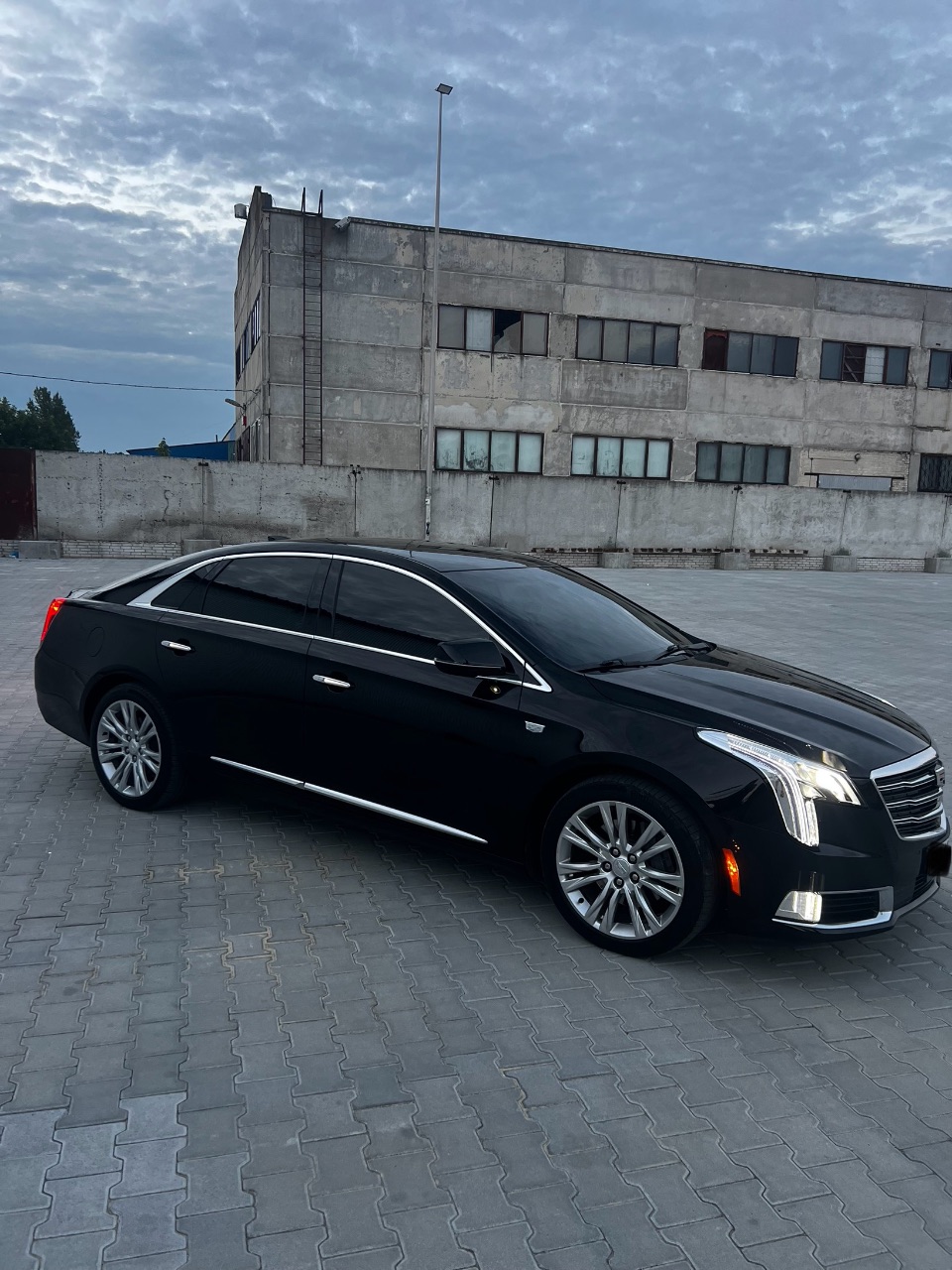 Cadillac XTS - фото 4